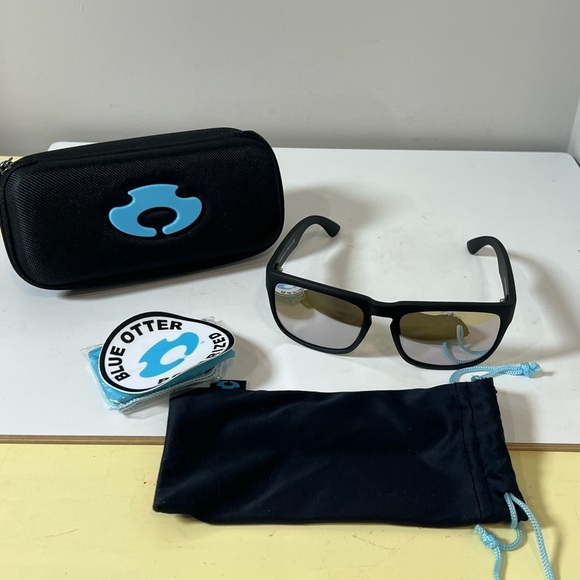 New Blue Otter Cumberland Made in Italy Black Reflective Polarized Sunglasses